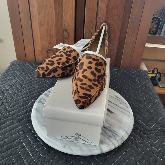 NWT Leopard Flats 8 - Picture 11 of 11